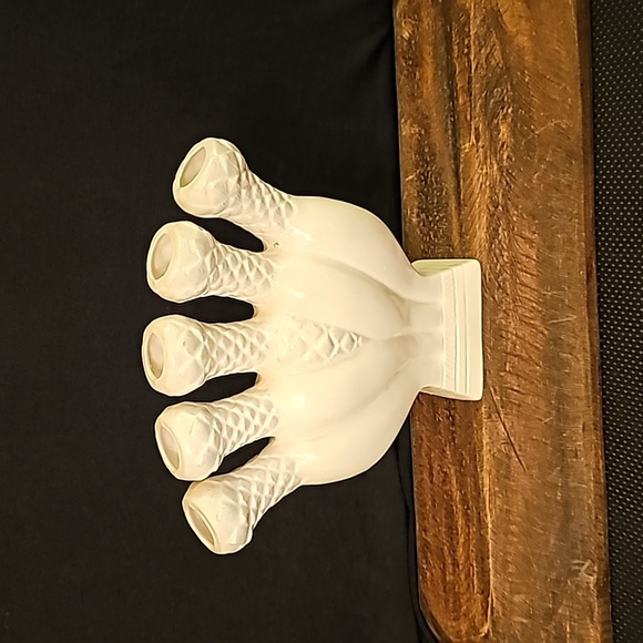 Bud Vase - Picture 1 of 5